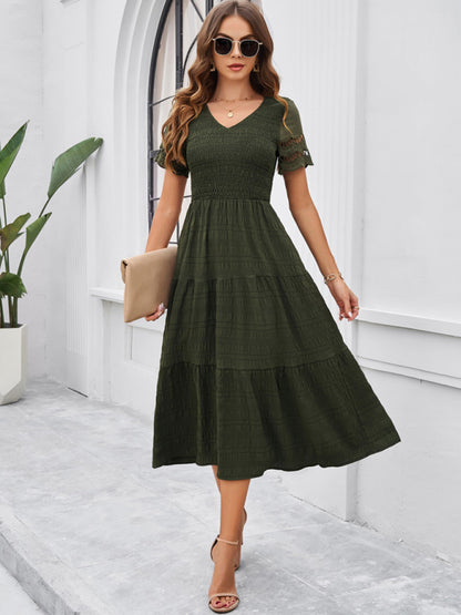 New solid color short sleeve V-neck dress